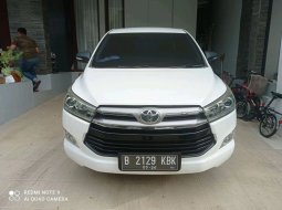 Toyota Innova 2.0 Q AT 2016 1