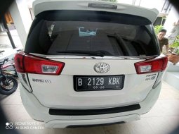 Toyota Innova 2.0 Q AT 2016 2