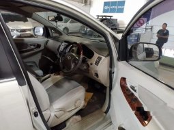 Toyota Kijang Innova 2010 Jawa Barat dijual dengan harga termurah 3