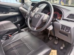 Jual mobil Toyota Avanza Veloz 2012 bekas, Jawa Timur 10