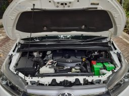 Toyota Kijang Innova V A/T Diesel 2018  4