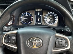 Toyota Kijang Innova V A/T Diesel 2018  7