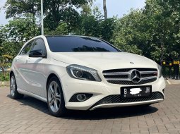 MERCEDES-BENZ A200 AT PUTIH 2013 DISKON GEDE GEDEAN SAMPAI PULUHAN JUTA!! 2