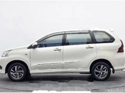 Mobil Toyota Avanza 2017 Veloz dijual, Banten 4