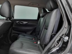 Nissan X-Trail 2.5 CVT 2016 Hitam 13