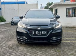 HR-V PRESTIGE 1.8 AT 2015 1