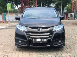 Honda Odyssey E Prestige 2015 Hitam 3