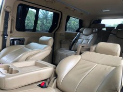 Hyundai H-1 Royale Bensin 2018 Silver 7