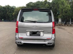 Hyundai H-1 Royale Bensin 2018 Silver 5