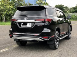 Toyota Fortuner VRZ TRD AT 2017 Hitam 5