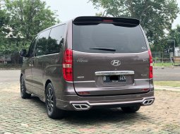 Hyundai H-1 Royale Diesel 2018 Coklat 4