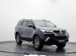 Mobil Toyota Fortuner 2019 VRZ dijual, Banten 3