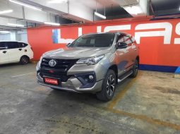 Jual mobil Toyota Fortuner TRD 2018 bekas, DKI Jakarta 2