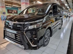 Jual cepat Toyota Voxy 2017 di Jawa Timur 9