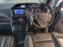 Jual cepat Toyota Voxy 2017 di Jawa Timur 14