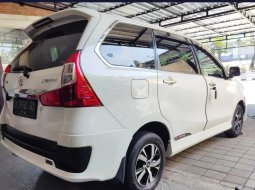 Daihatsu Xenia Xi+ Tahun 2017 putih 2