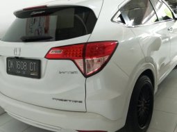 Honda HR-V Prestige Tahun 2017 Putih 3