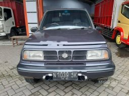 Jawa Timur, Suzuki Escudo JLX 1997 kondisi terawat