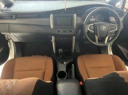 Mobil Toyota Kijang Innova 2020 G dijual, Jawa Timur 9