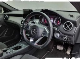Mobil Mercedes-Benz AMG 2018 terbaik di DKI Jakarta 2