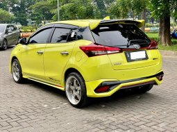 TOYOTA YARIS S TRD AT 2020 KUNING 6