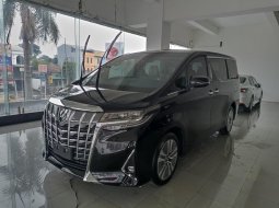 Promo Akhir Tahun Toyota Alphard 2.5 G A/T 2022 Hitam 1