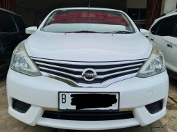 Nissan Grand Livina SV AT ( Matic ) 2017 Putih Km 96rban Siap Pakai