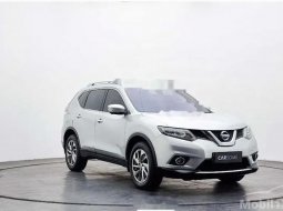 Banten, Nissan X-Trail 2.5 2015 kondisi terawat 1