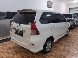 Jual mobil bekas murah Toyota Avanza Veloz 2012 di Jawa Timur 3