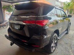 Mobil Toyota Fortuner 2016 G terbaik di Jawa Timur 11