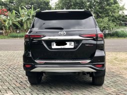 Toyota Fortuner VRZ  TRD AT 2017 Hitam 4