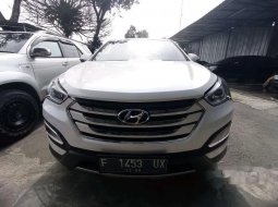 Hyundai Santa Fe 2015 Jawa Barat dijual dengan harga termurah 4