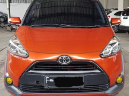 Toyota Sienta V A/T ( Matic ) 2017/ 2018 Orange Km 68rban Mulus Siap Pakai Tangan 1 1