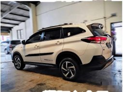 Jawa Timur, jual mobil Toyota Sportivo 2021 dengan harga terjangkau 2