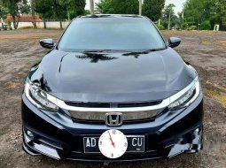 Mobil Honda Civic 2018 ES Prestige terbaik di Jawa Tengah