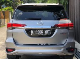 Jual Toyota Fortuner TRD 2018 harga murah di Jawa Barat 8