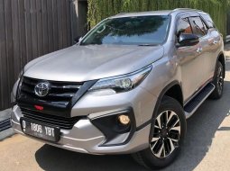 Jual Toyota Fortuner TRD 2018 harga murah di Jawa Barat 11