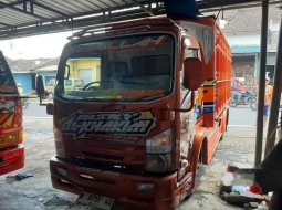 Jual mobil bekas murah Isuzu Elf 2017 di Jawa Timur 6