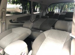 Toyota Kijang Innova G M/T Diesel 2013 Hitam 10