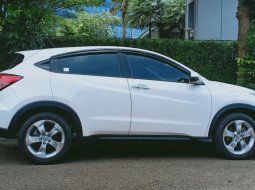 Honda HR-V 1.5L E CVT 2016 Putih mutiara Terawat 3