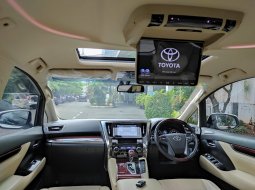 Toyota Alphard 2.5 G A/T 2016 Putih Sangat Terawat 4