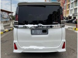 Mobil Toyota Voxy 2019 dijual, DKI Jakarta 9