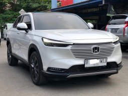 HONDA HR-V SPESIAL EDITION AT PUTIH 2022 DIJAMIN FULL ORIGINAL!! 2