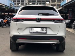 HONDA HR-V SPESIAL EDITION AT PUTIH 2022 DIJAMIN FULL ORIGINAL!! 4