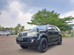 Toyota Fortuner 2.5 G AT DISEL 2010