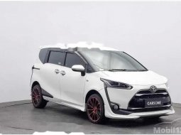 Jawa Barat, Toyota Sienta Q 2017 kondisi terawat