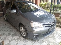 Toyota Etios Valco G MT 2016 2