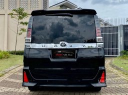 Jual cepat Toyota Voxy 2018 di Banten 12