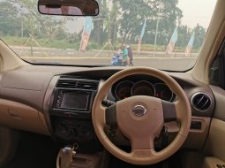 Nissan Grand Livina Ultimate 2009 6