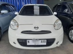 Jawa Timur, Nissan March 1.2L 2013 kondisi terawat